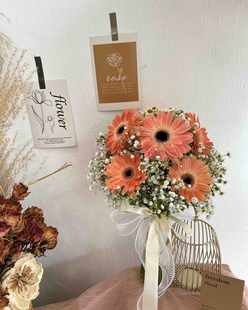 Gerbera Bridal Bouquet (Fresh Flower)