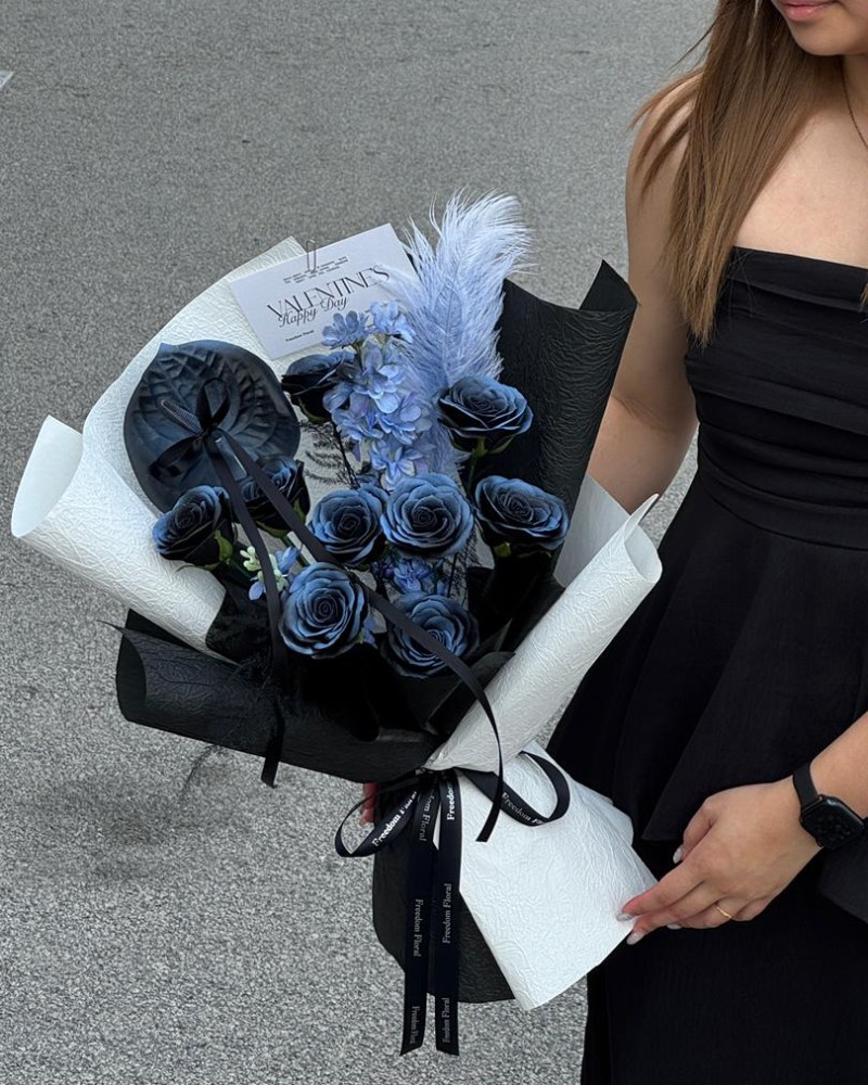 Midnight Noir 暗夜花语（2）