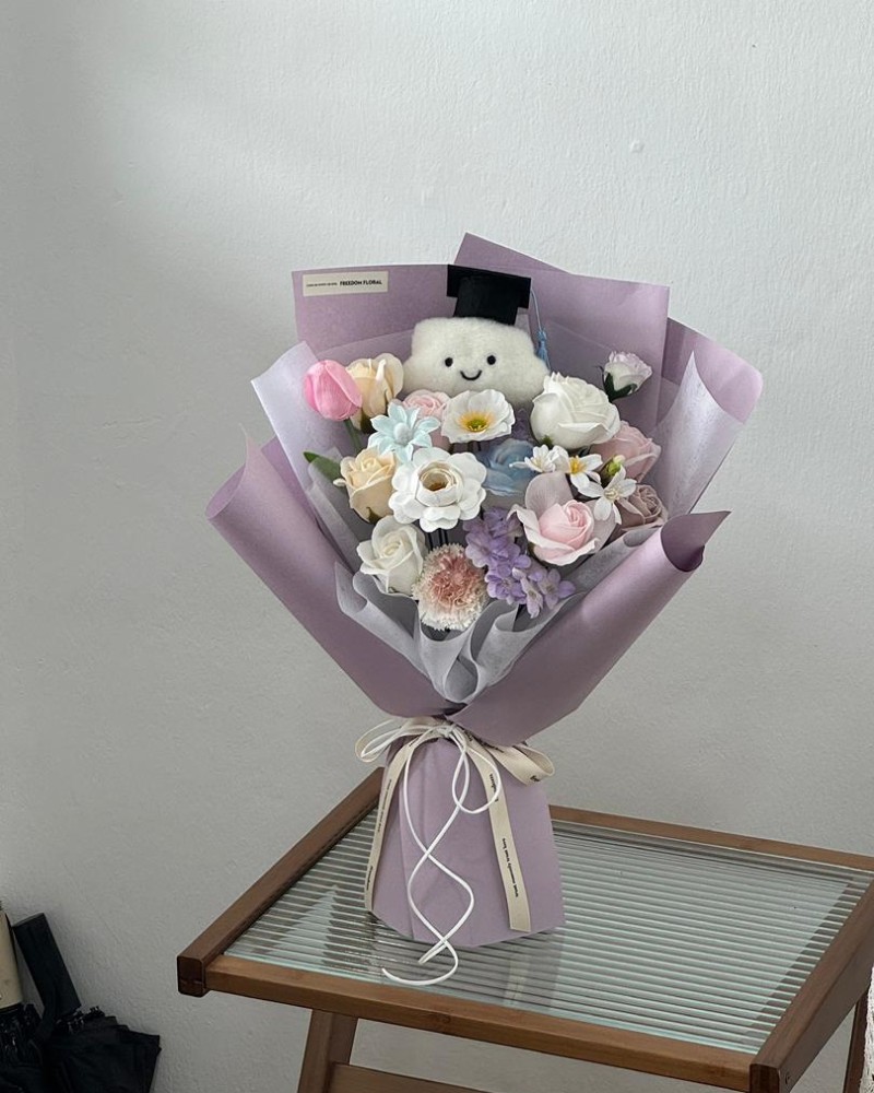Soft Purple Dream Graduation(soap flower)