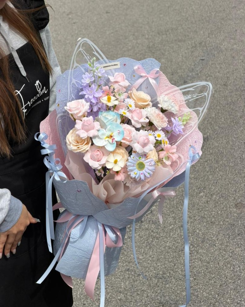 粉蓝梦境 Pastel Dreamscape (soap flower)