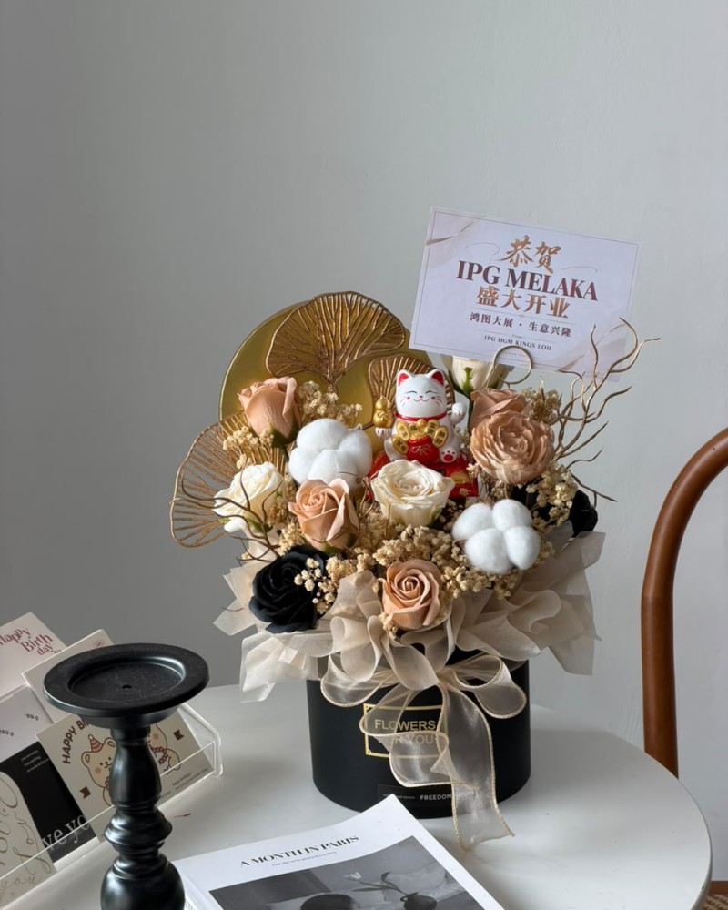 Flower Box 25( Soap flower+ Preserved Flower)